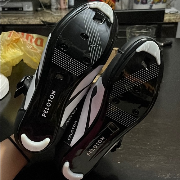 Peloton Cycling Shoes - Picture 7 of 8